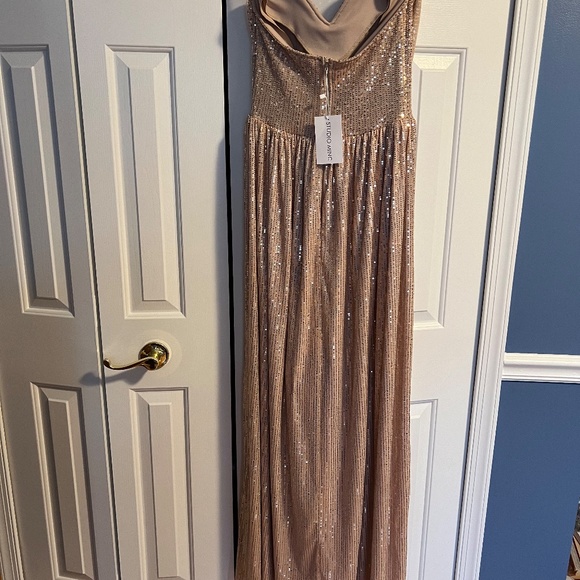 Studio Minc Champagne Crush Gown - Picture 8 of 9